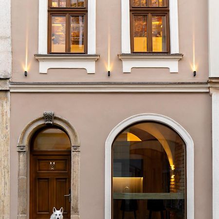 White Wolf Boutique Apartments Оломоуц Экстерьер фото